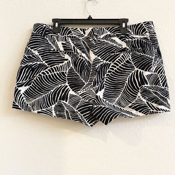 Ann Taylor Loft 100% Cotton Shorts Black White Floral Leaf Print Tropical SZ 14 - Picture 10 of 10